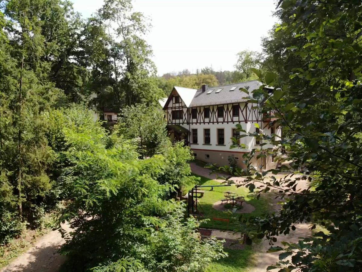 Zur Margarethenmuehle - Landgasthof Und Waldhotel Rosswein Екстер'єр фото