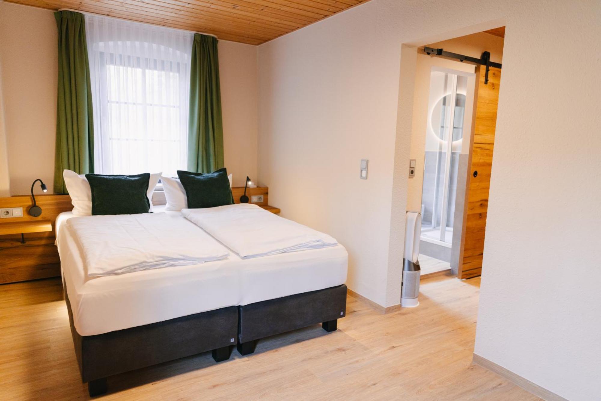 Zur Margarethenmuehle - Landgasthof Und Waldhotel Rosswein Екстер'єр фото